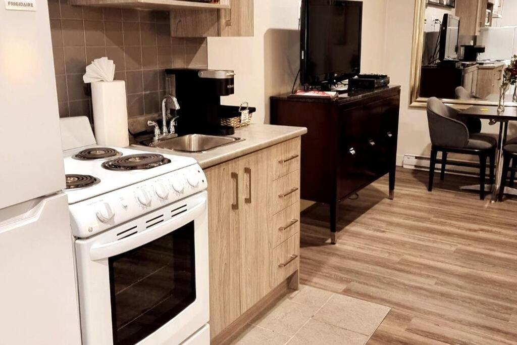 Cozy Spacious 1-Bdr Studio #8. Free Parking Gatineau Exterior foto